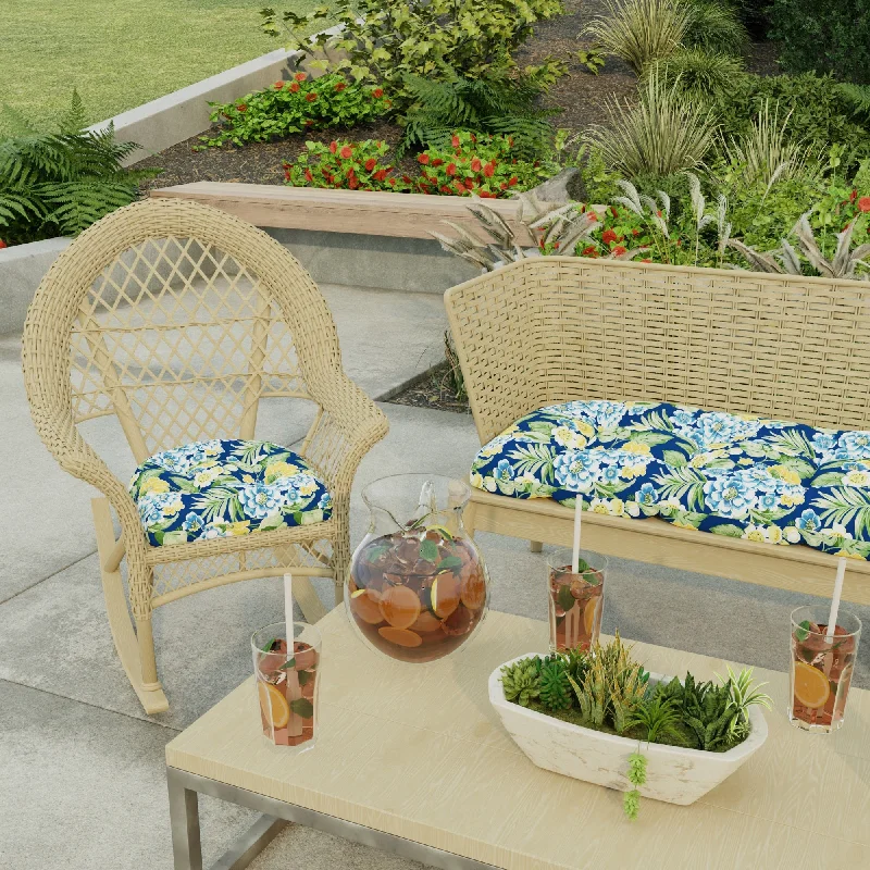 18" x 18" Blue Floral Contoured Outdoor Wicker Seat Cushion - Set of 2 - 18'' L x 18'' W x 4'' H