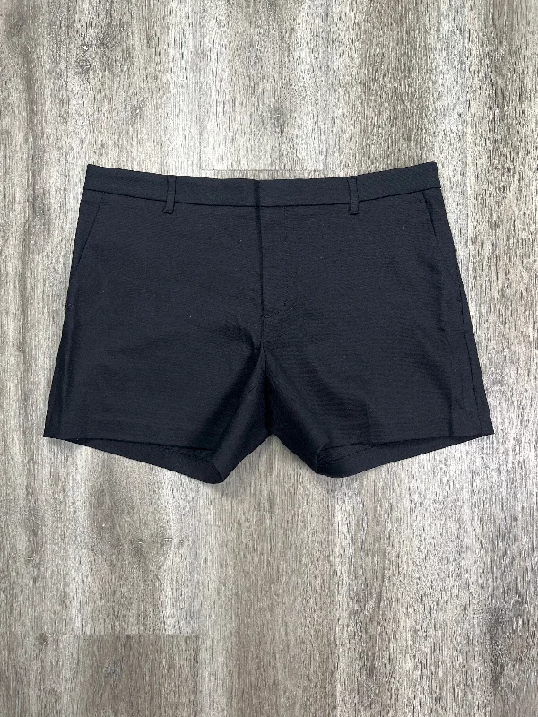 Black Shorts Banana Republic, Size L