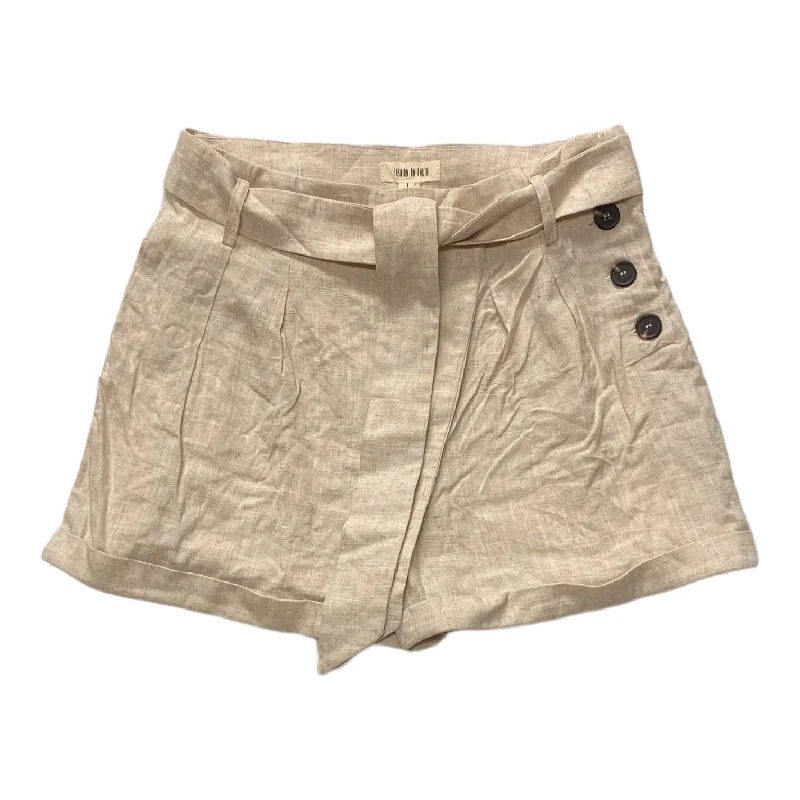 Tan Shorts fashion on earth , Size L